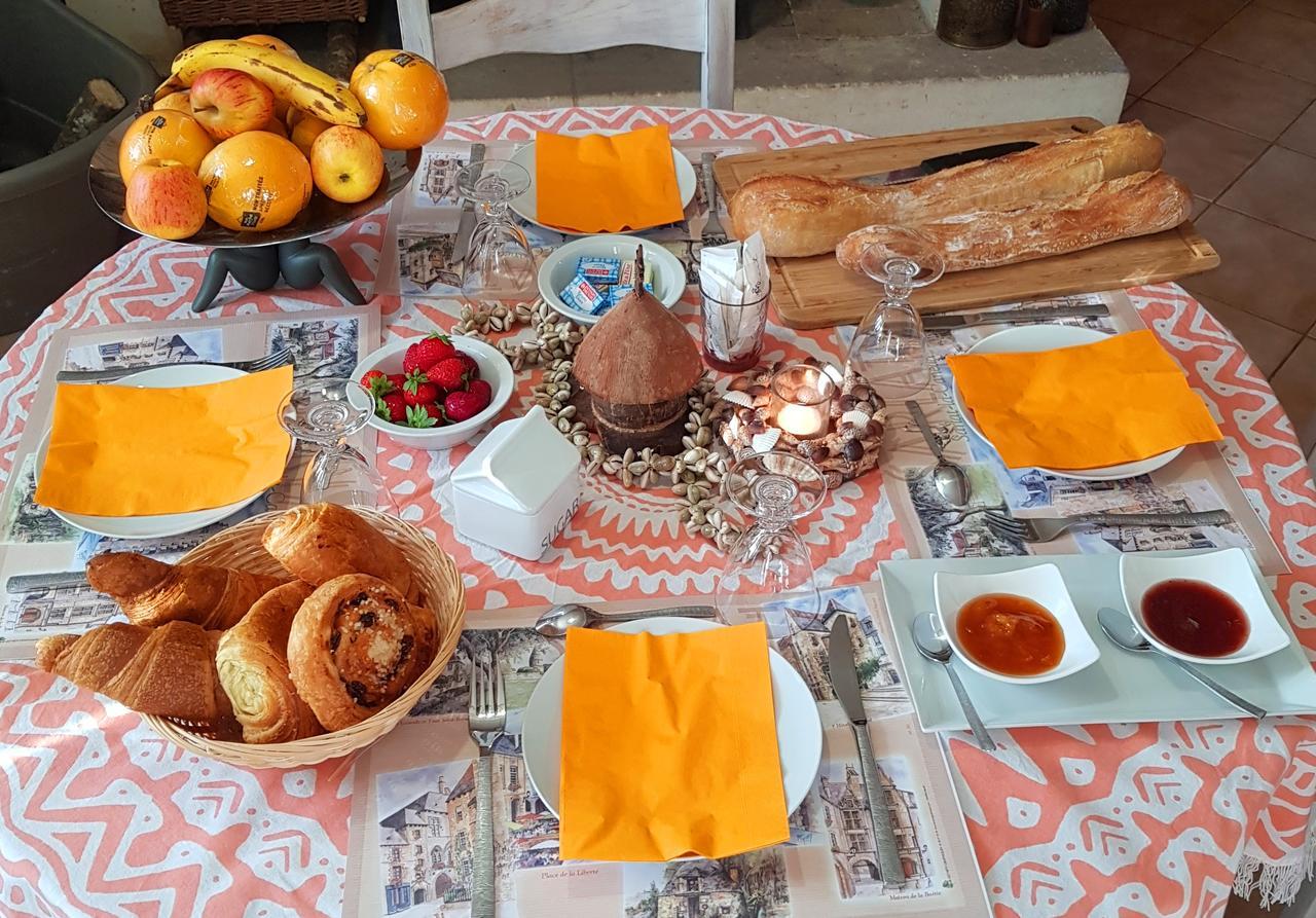 Domaine De Potofayol Bed and Breakfast Lacropte Exteriör bild